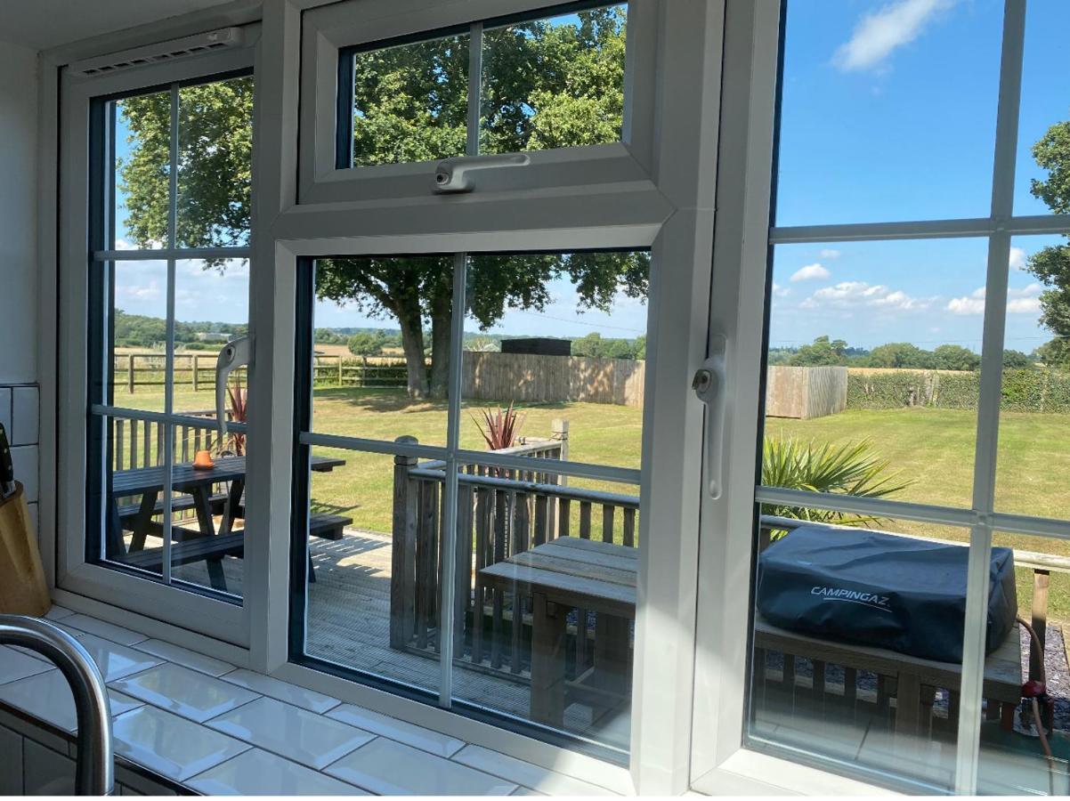 Near Woodbridge The Annexe Eyke Fantastic Views With Dog Secure Garden And Paddock Villa Exterior photo